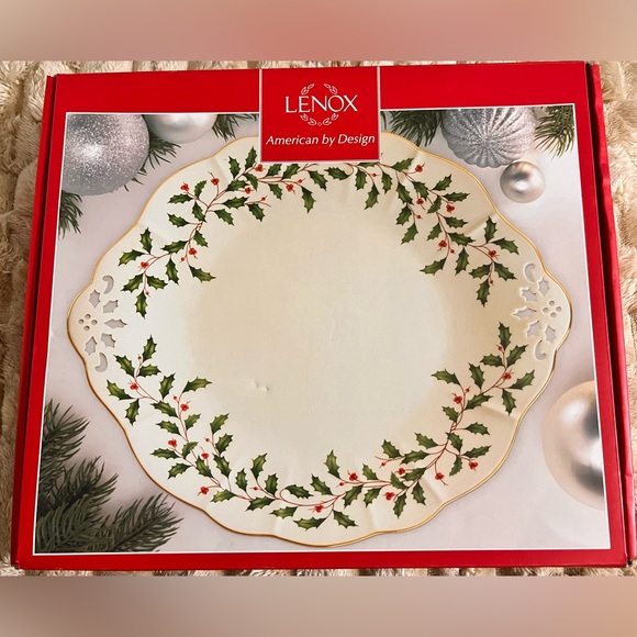 Lenox Other - Lenox Cream Dessert Server with Holly and Gold Trim - NIB